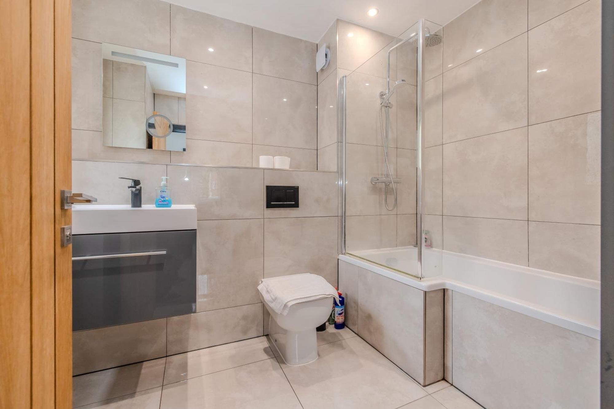 Central Hove 3 Bedroom Flat Bn340Awil Brighton Exterior photo